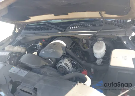 2004 Chevrolet Silverado 1500 Lt z USA, uszkodzony, nr VIN 1GCEK19T54E154716